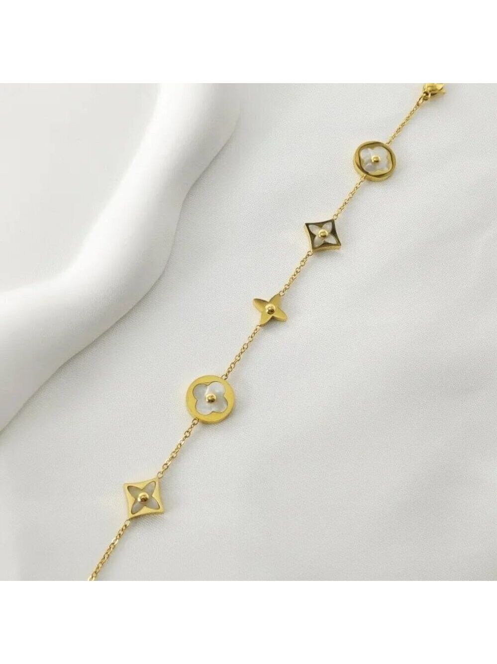 18K Gold Plated Stainless Steel Fashion Bracelet, Pearly White Inlay